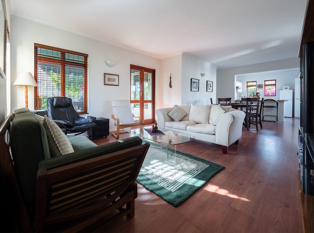 Tendances déco maison : comment créer un intérieur chaleureux et moderne